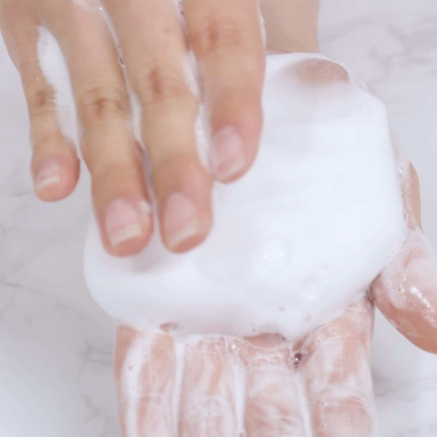 Storyderm – delikatna pianka oczyszczająca – demakijaż, ujędrniająca, koreańska pielęgnacja skóry, peptydy i japoński olejek kameliowy – Ultra Essence Clean – 150 ml