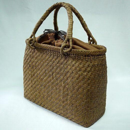 最高級 国産 山葡萄 小判網代編み かごバッグ 二番皮 持ち手長アレンジ 大 最高級 国産 山葡萄 小判網代編み かごバッグ 二番皮 持ち手長