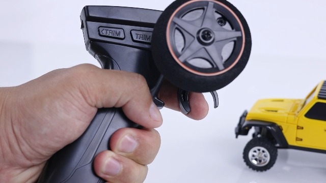 【1/16】クローラーラジコン　Ready To Run Amazon.co.jp: wheelfun 米国在庫あり 2.4G 1/36 リモコン ロック