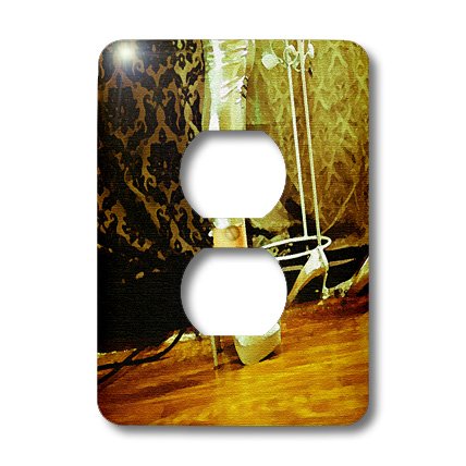 Coque 2 plug outlet de 3drose avec pieds dorés sur une femme pour prise électrique murale
