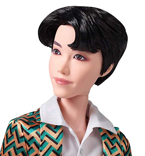 Muñeco J-Hope BTS Mattel 11 pulgadas articulado miniatura 5