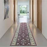 🧵 Diseño ornamental tradicional La alfombra pasillera Classic presenta un elegante patrón de inspiración oriental, con motivos geométricos y florales en tonos dorado, negro y blanco sobre un fondo rojo profundo. Su estilo clásico aporta distinción y calidez a cualquier espacio, convirtiéndola en una pieza decorativa que no pasa desapercibida.