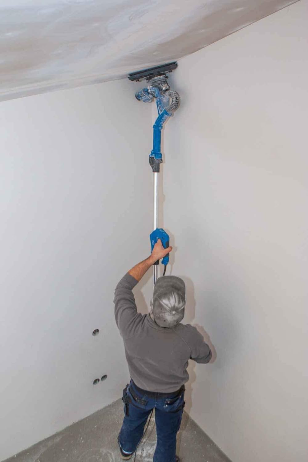 Scheppach Wall & Ceiling Sander DS930 | 710 W | Sanding plate Ø215 mm | Telescopic | Circular or triangular head | 4 m suction hose, adapters & abrasives included