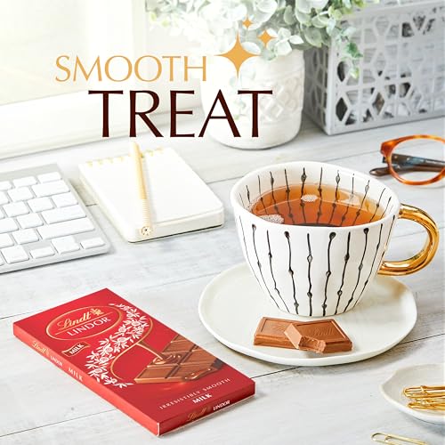 Image of Lindt Lindor Irresistibly Smooth Milk Chocolate, 100 Grams