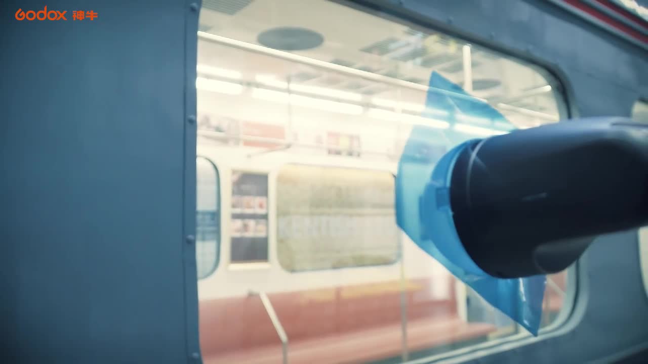 Godox V1C TTL 1 / 8000s HSS Runder Kamera Blitz + AK-R1 Taschenlampe für Canon Kamera – Bild 8