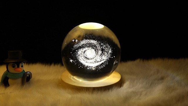 Image of 3D Dinosaur Crystal Ball Lamp with Dimmable LED and Wooden Base, Night Light for Kids Teens Adults, Home Desk Office Bedroom Decor, Birthday Gift (2.4 inch / 6cm)