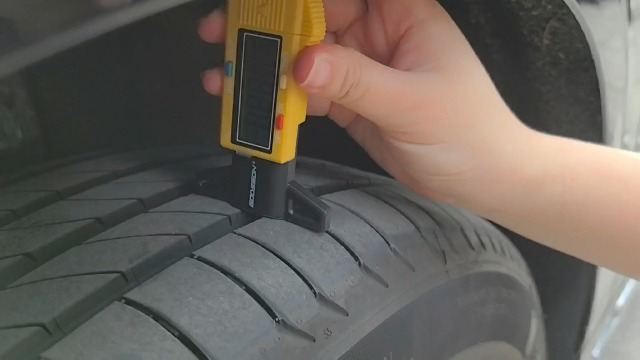 Image of GODESON Yellow Digital Tire Tread Depth Gauge - 3 Modes (32NDS /Decimal Inch /mm), Accuray Zeroable Tread Gauge - Large LCD Display, Professional Tire Depth Measuring Tool for Cars, Motorcycles & Vans