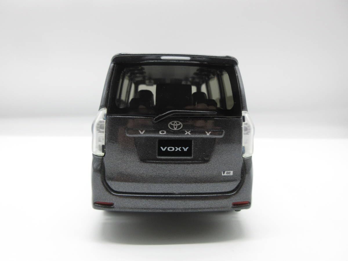 1/24 ミニカー ヴォクシー VOXY 70系 後期 非売品 カラー 1/24 ミニカー ヴォクシー VOXY 70系 後期 非売品 カラー