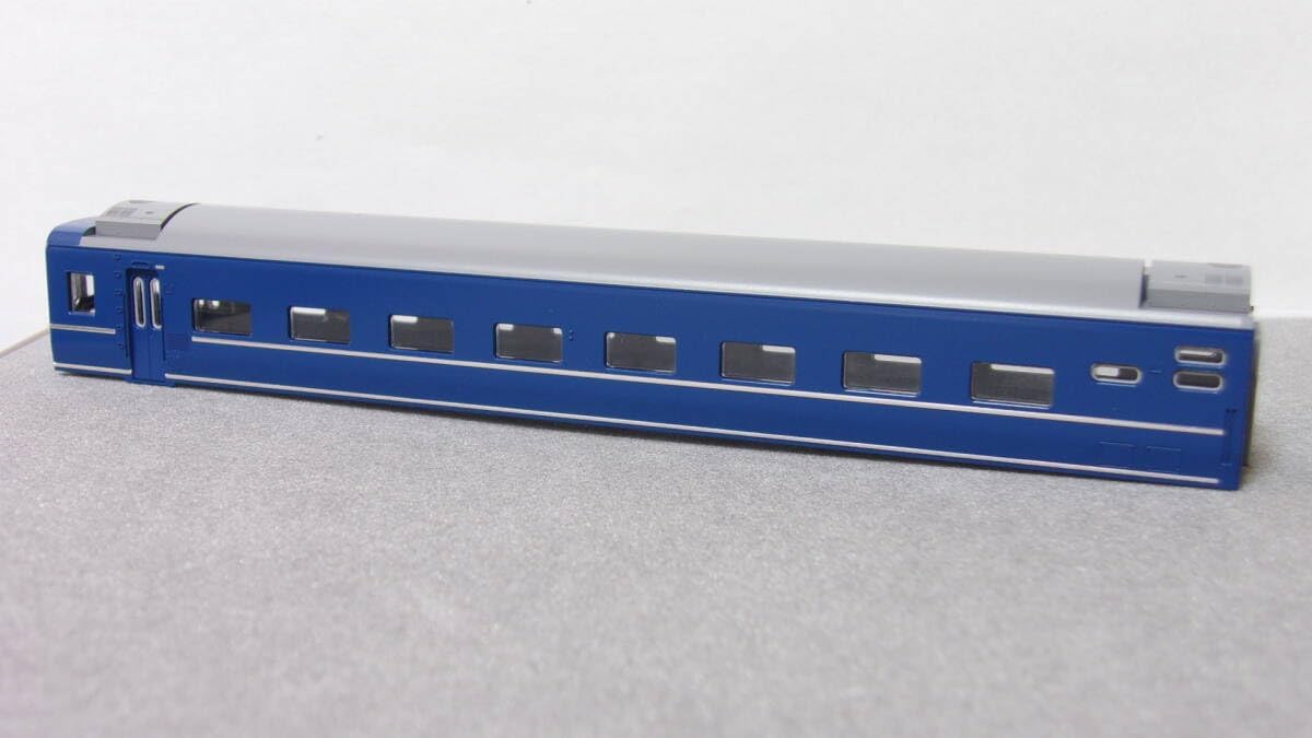 トミックス オハネフ25-200用 ボディ+窓+ライトレンズ 98802 24系25