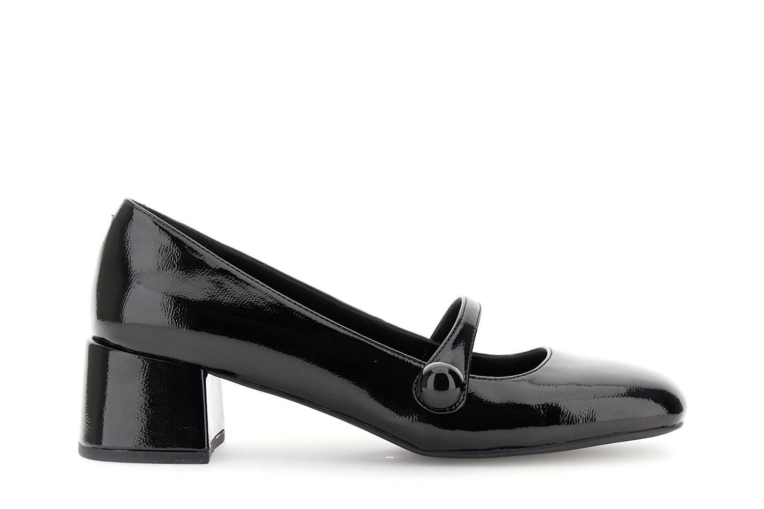 Zapatos de escote cómodos de charol para estilizar tus conjuntos 6