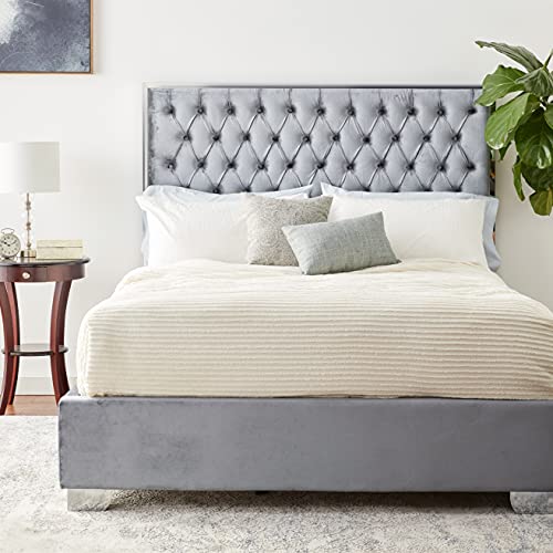 Meridian Furniture Lexi Collection Modern | Contemporary Velvet Upholstered Bed With Deep Tufting, Polished Chrome Stainless Steel Frame And Legs, Queen, Grey #TOP6