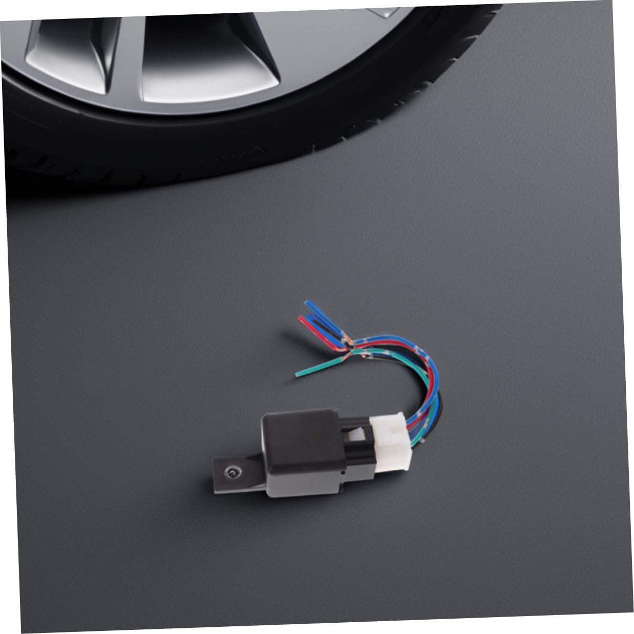 2pcs Automotive Air Conditioning Relay for Car Air Conditioning System Easy Installation Multifunctional Application for Vehicle and Automotive Use Random Random Color