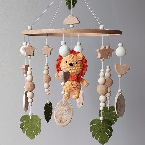 Safari Baby Mobile with Crochet Lion – Safari Nursery Decor – Wooden Beads and Monstera Leaves Mobile –Handmade Crib Mobile for Baby Boy or Girl – Safari Theme Gender neutral Gift