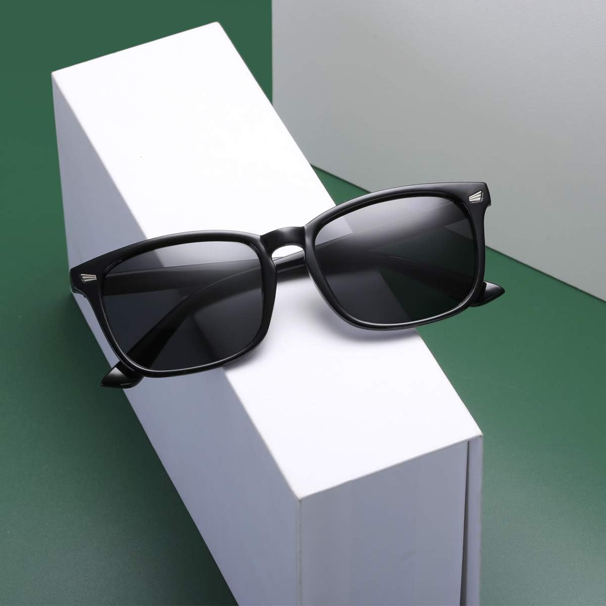 Square Polarized Sunglasses for Women Men Classic Trendy Stylish Sun Glasses 100% UV 400 Lens Protection