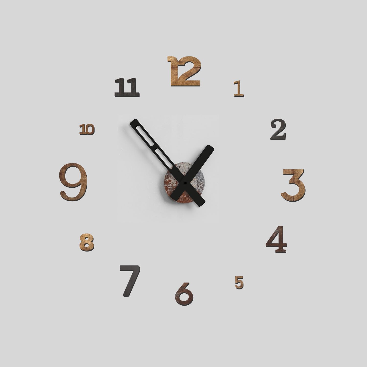 Horloge murale moderne grand format ajustable pour habiller un grand mur vide en bois