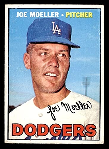 1967 Topps # 149 xWHT Joe Moeller Los Angeles Dodgers (Baseball Card) (No Faint Vertical White Steak Down Center of Hat) GD+ Dodgers