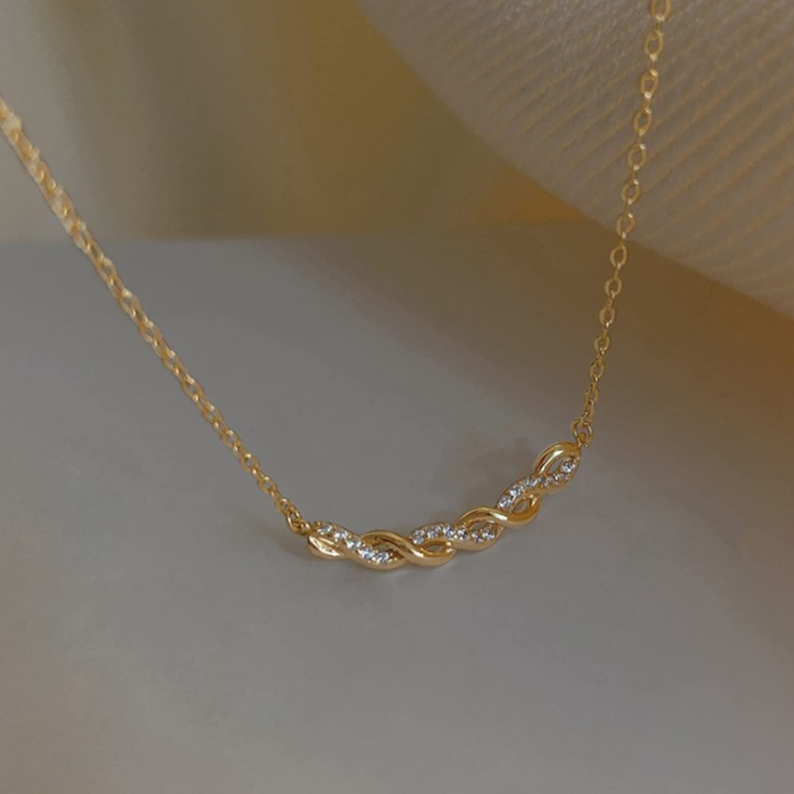 Hcma Women's Gold Exquisite 925 Silver Twisted Necklace For Shiny Zircon Clavicle Chain Necklaces Party Jewelry Gift