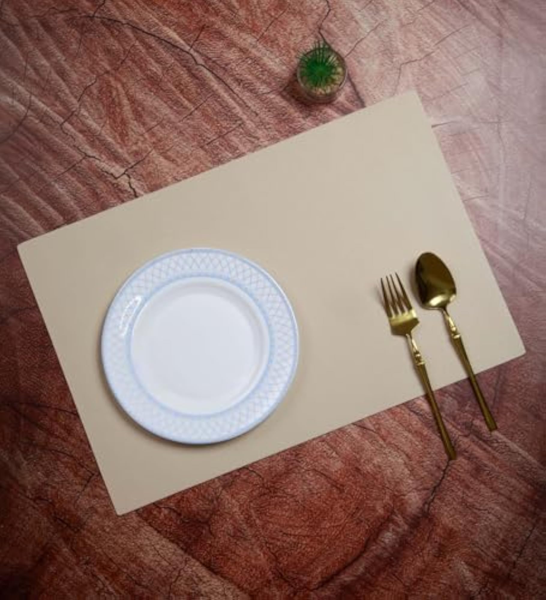 Set of 6 Cream Table Mats, Waterproof & Heat Resistant