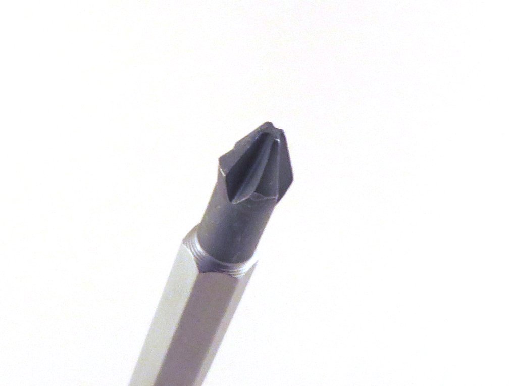 Chave de fenda universal Phillips Pozi Drive da Narex com uma