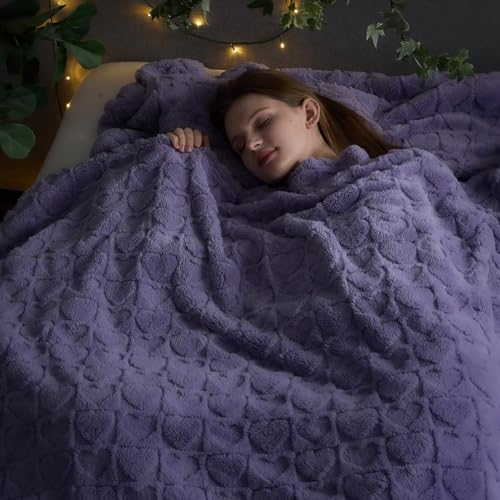 NEWCOSPLAY Super Soft King Blanket Lavender Love Premium Silky Flannel Fleece 3D Heart Checkered Lightweight Bed Blanket All Season Use (Lavender Love, King(90"x110"))