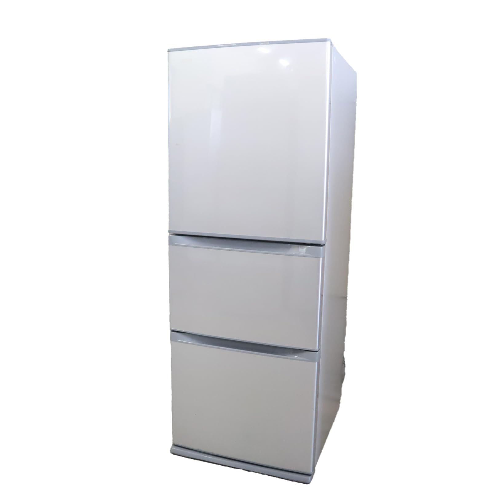 Amazon.co.jp: 東芝 VEGETA 3ドア冷蔵庫 (330L・右開き) シルバー GR