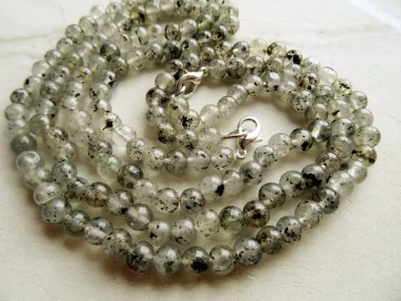 Quartz rutilé noir de 5-6 mm pour fabriquer vos bijoux bohèmes et élégants