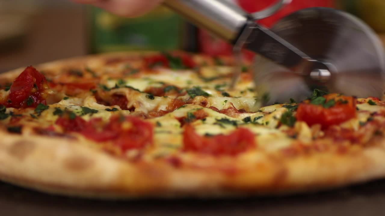 Amazon｜Zwilling ツヴィリング 「ツインキュイジーヌ ピザカッター