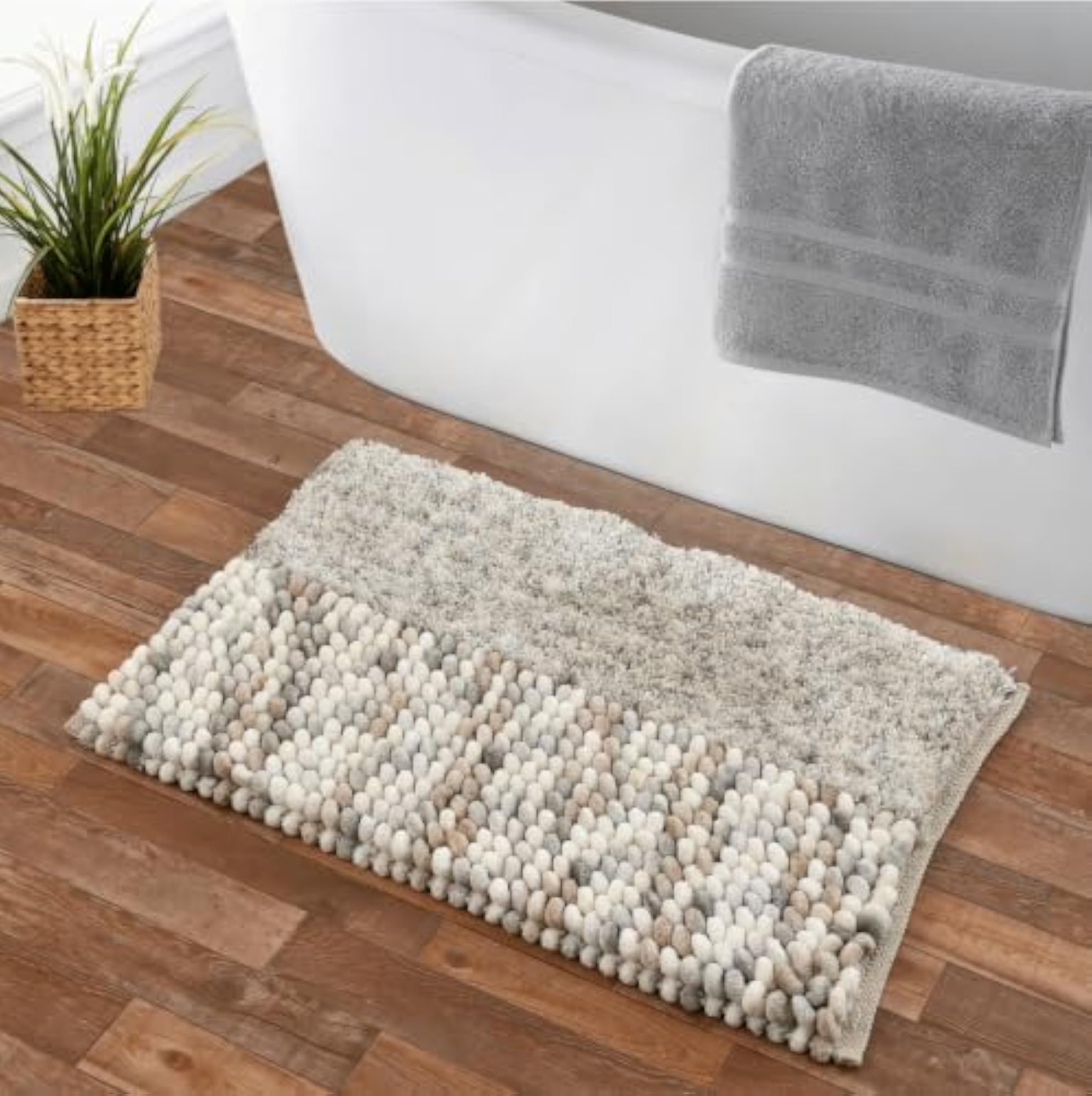 Pebble Luxe Microfiber Bath Mat, Moonstone Grey, Ultra Soft