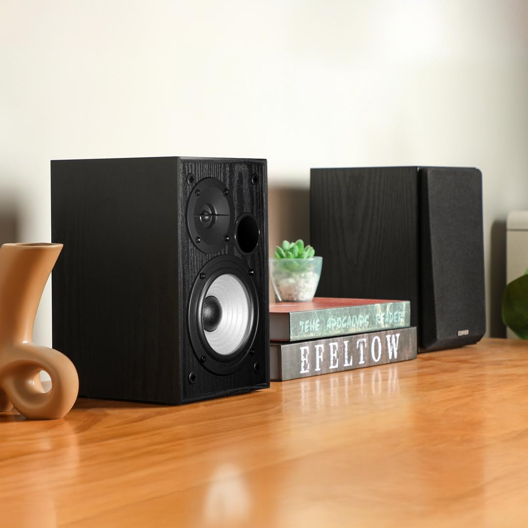 Edifier R990BT Głośniki półkowe Bluetooth 5.4, aktywny głośnik multimedialny 2.0, moc wyjściowa 24 W, wejścia RCA/AUX/Bluetooth, cyfrowe przetwarzanie audio, obudowa MDF, sterowanie aplikacją, do PC