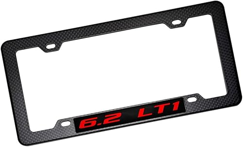 Marco de matrícula con aspecto de fibra de carbono negro con emblema de aluminio real altamente pulido 6.2 LT1 rojo sobre negro
