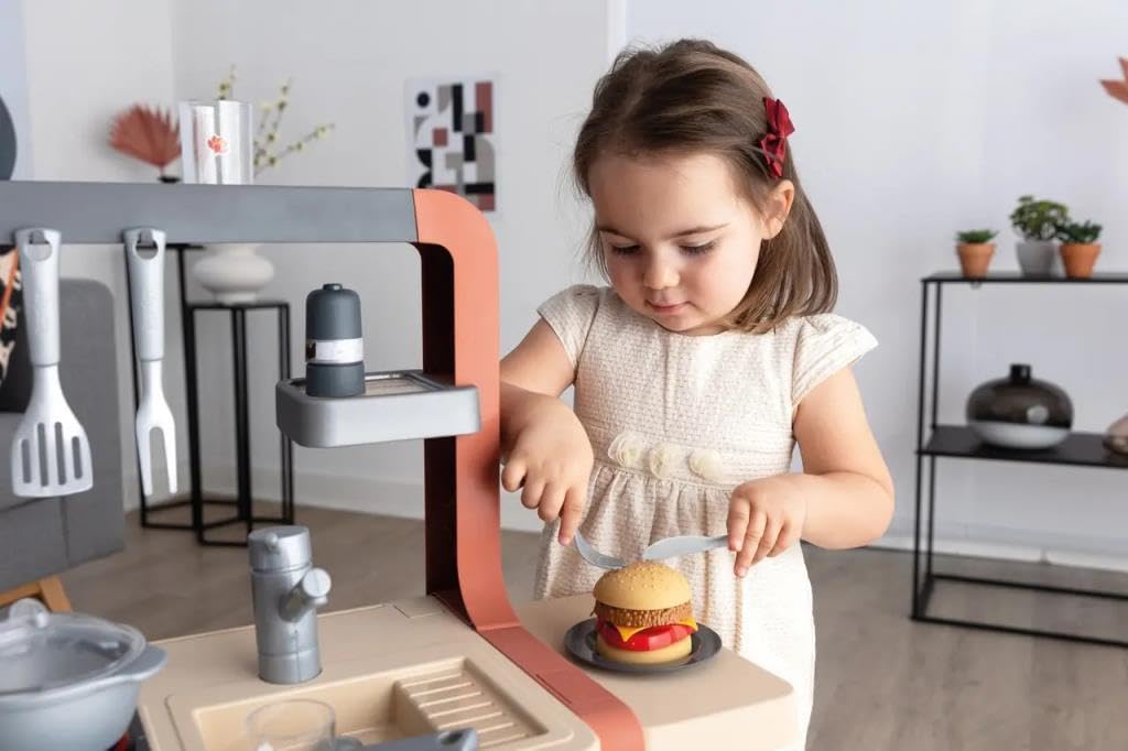 Smoby - Cucina Vaniglia - con forno, piano cottura, lavello e 11 accessori - Prodotto in Francia