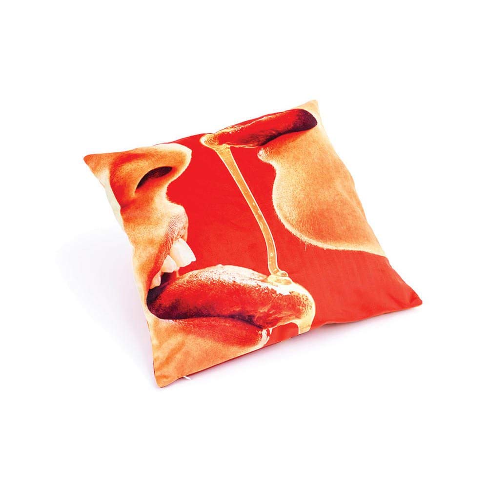 Amazon.co.jp: SELETTI TOILETPAPER クッション HONEY 50×50cm 枕