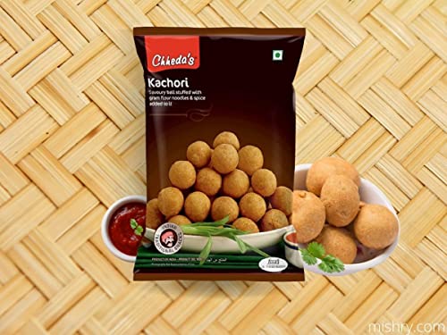 Image of Chheda's - Kachori - Crispy Spicy Snack - with Spicy Mixture Filling - 300 Gm Pack of 2