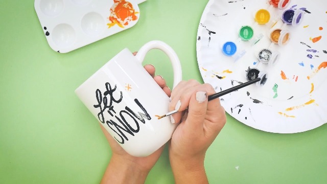 Amazon.com: Tulip Painted by Me Ceramic Painting Kit, 4 Mugs