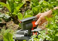 Gardena Viereckregner AquaZoom compact: Regner zur Bewässerung von Nutzflächen von 9-216 m², Reichweite 3-18 m, Sprengweite 3-12 m, integrierter Innenfilter (18708-20) – Ansicht 5