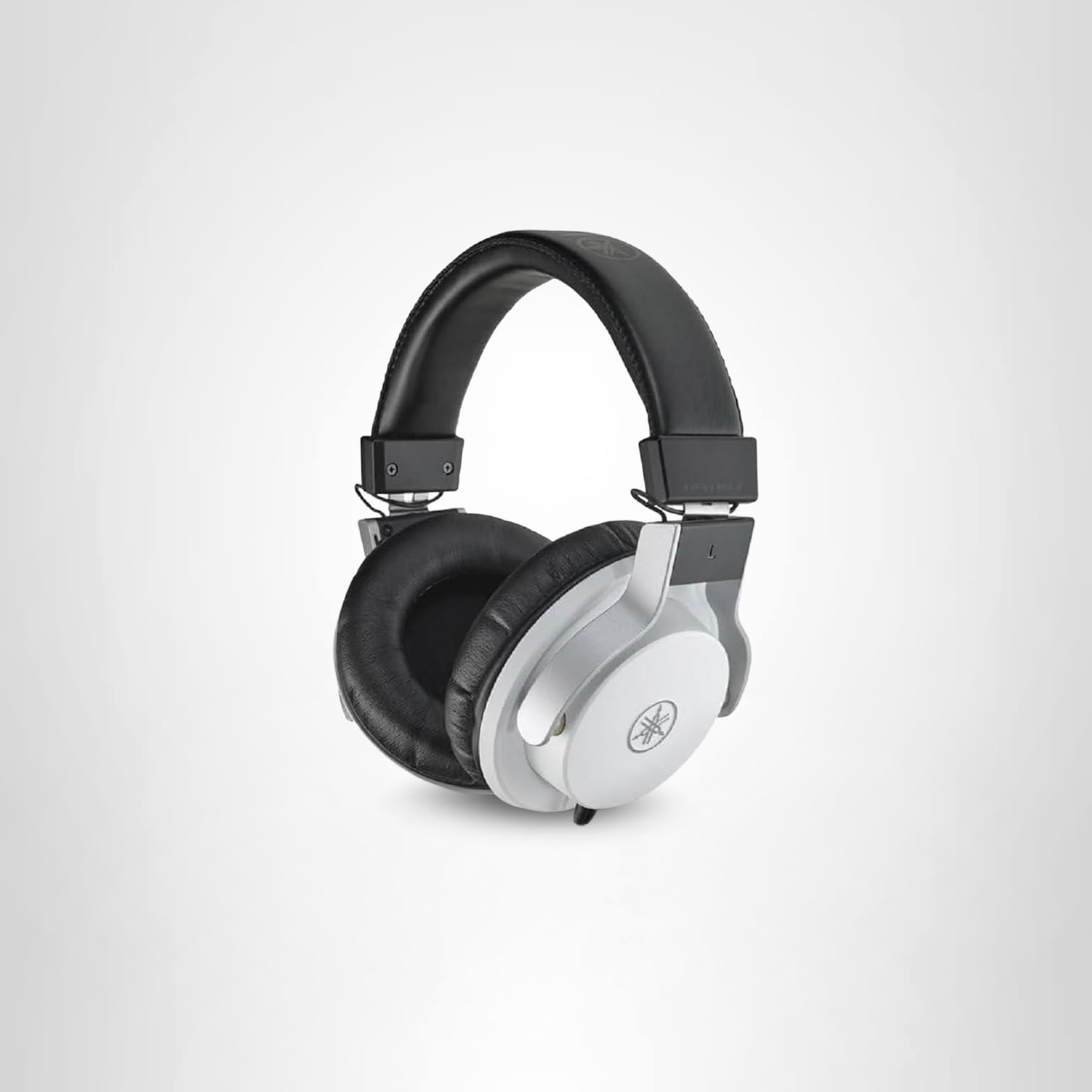 Amazon.com: Yamaha PAC HPH-MT7W Monitor Headphones, White
