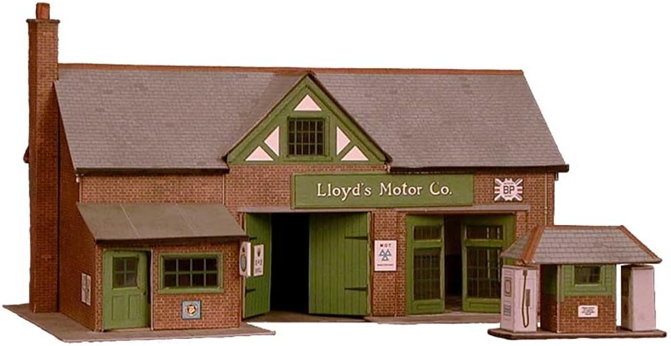 B32 Superquick Country Garage with Petrol Pump - 1/72 OO/HO - Card Model Kit