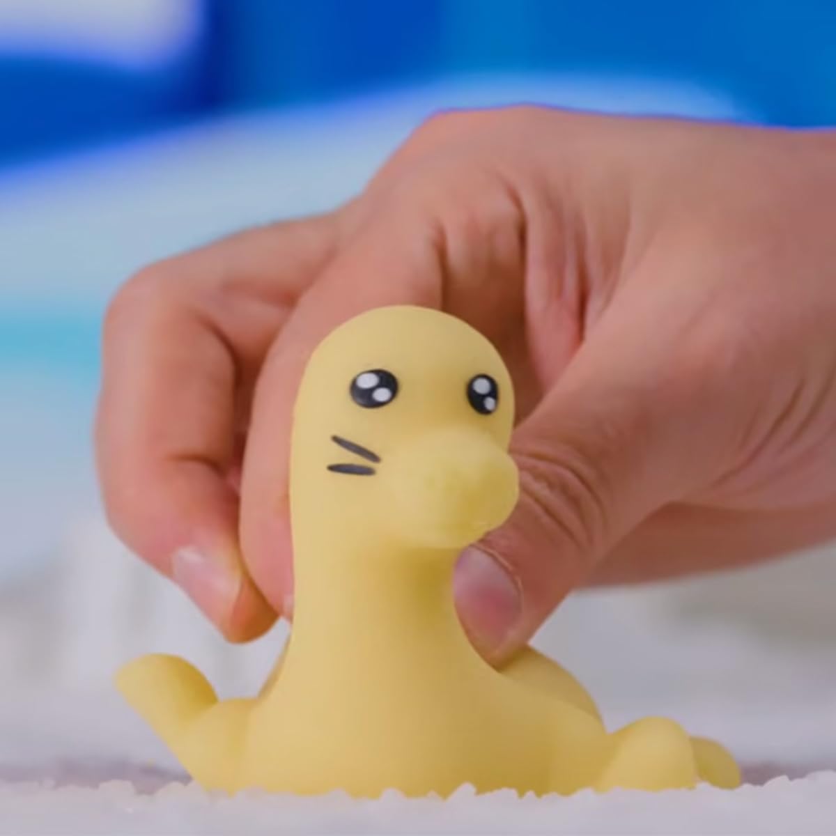 Sbabam FUNNY BOX Polar Friends Jelly Planet, gry dla dzieci z kioskiem, miękkie zabawki dla dzieci, 4 sztuki, znajdź zmianę koloru i świecące w ciemności - zabawka prezent dla dziecka