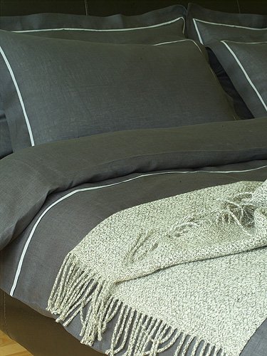 Ropa de cama de lino antialérgico gris plata con ribete suave 1