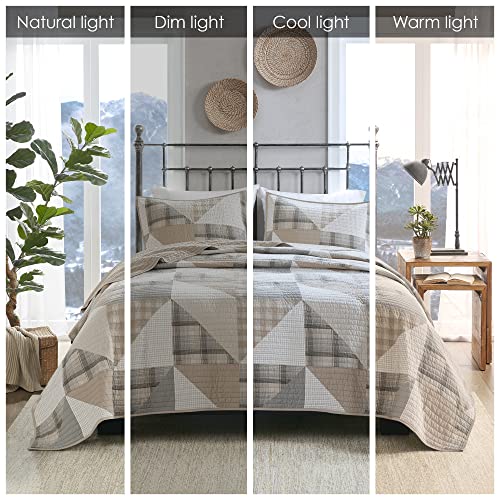 Woolrich Olsen Reversible Quilt Set - Cottage Styling Reversed to Solid Color, All Season Lightweight Coverlet, Cozy Bedding Layer, Matching Shams, Oversized King/Cal King Geometric Plaid Tan 3 Piece