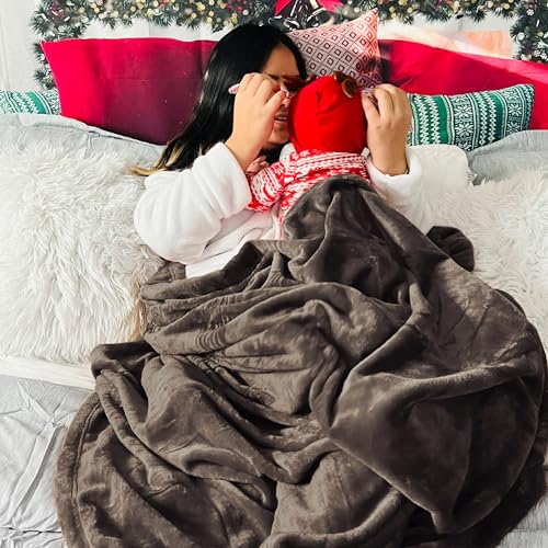 BEDSURE Kuscheldecke Flauschig Decke Fleecedecke - Wohndecke Warm Winter Weich, Sofadecke XL, Decke Couch Blanket, Wohn- & Kuscheldecken 150x200cm, Sofa überwurfdecke Braun