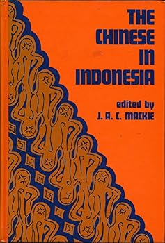 Hardcover The Chinese in Indonesia: Five Essays Book