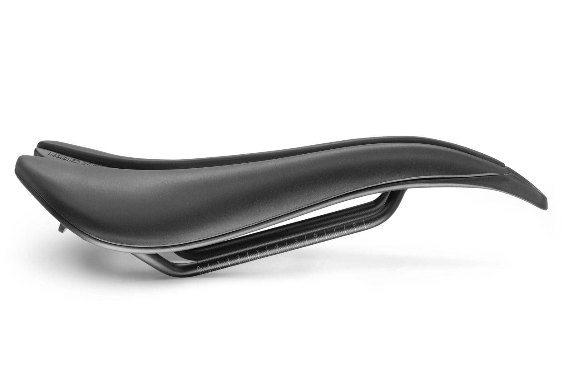Amazon | SELLE SMP サドル EVO BLACK | SMP | サドル