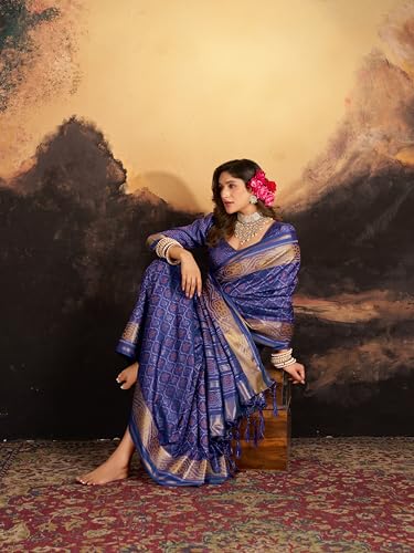 Image of SWORNOF Women's Kanjivaram Soft Silk Banarasi Sarees With Unstiched Blouse Piece