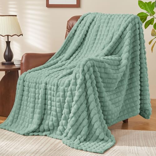 Image of BEDELITE 3D Checked Sage Green Fleece Throw Blanket for Couch, 50x70 Inch