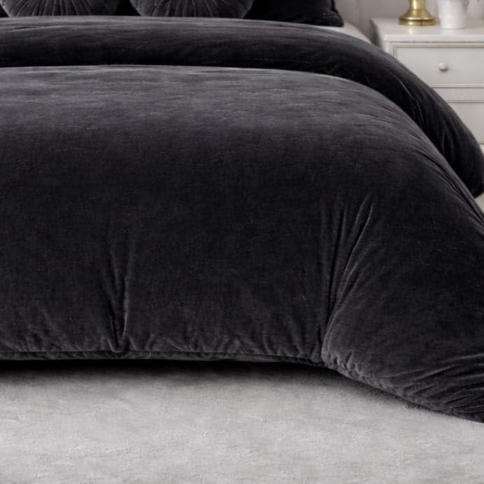 Image of Sands Luxurious 6Pc Bedding Set for Winter, 1 Double Duvet Cover,1 Double Bed bedsheet, 2 Pillow Covers, 2 Round Cushions, Ultra Soft Woollen Bedsheet Set- 90X100 inches (Dark Grey)