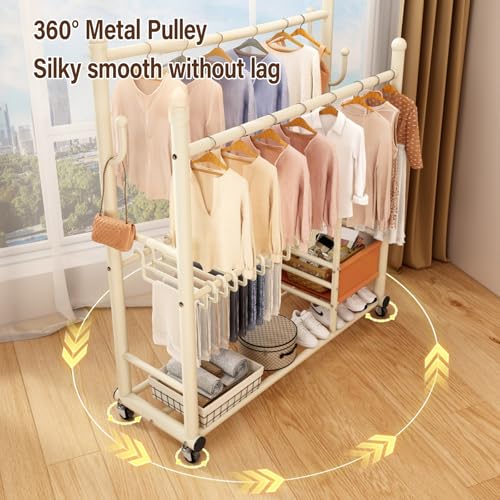 Portant à vêtements double tringle pour optimiser le rangement des petits espaces