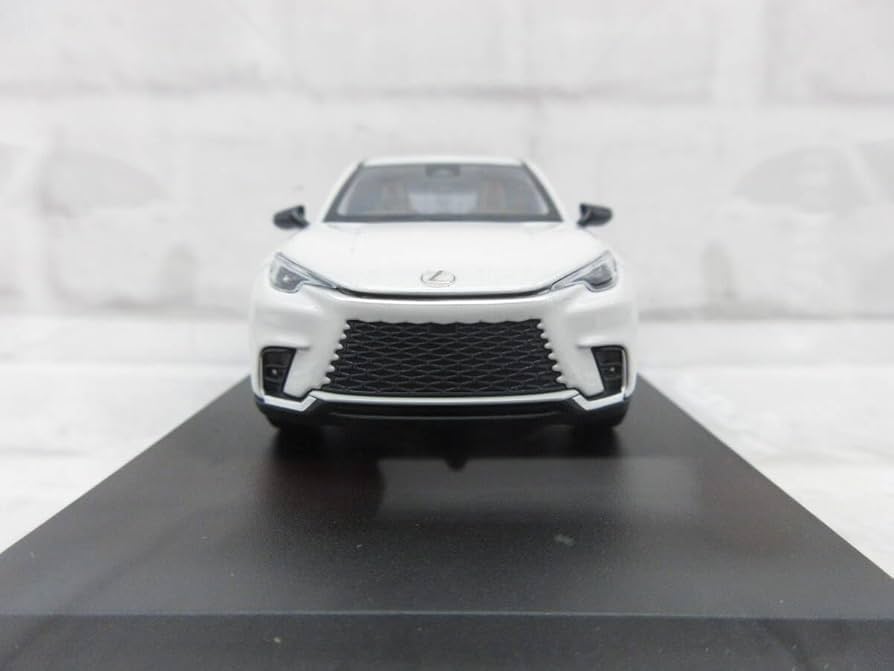 Amazon | ミニカー 1/43 京商 レクサス LBX 右ハンドル ソニック