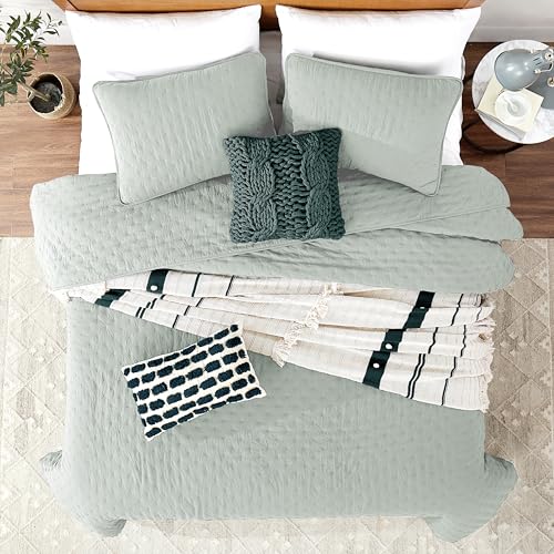 ROARINGWILD California Cal King Size Quilt Bedding Sets with Pillow Shams, Sage Green Oversized Lightweight Bedspread Coverlet, 3 Pieces, 118x106 inches