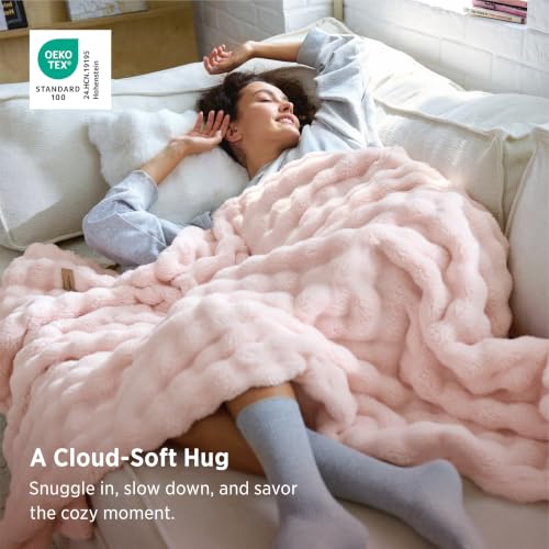 Bedsure Cloud Bubble Throw Blanket, Pink Christmas Decor Gifts, 50"×60" | Lightweight Decorative, Pink Gifts for Women/Girls, Christmas Room Decor, Fleece Blanket, Couch/Sofa/Bed, Soft, Cute - image 4